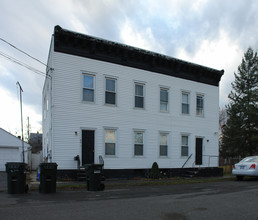 98 Melville Ave in Cohoes, NY - Building Photo - Building Photo