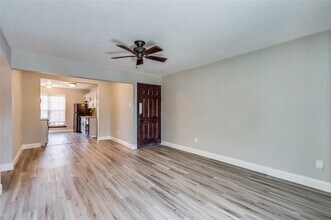 529 W Lookout Dr in Richardson, TX - Building Photo - Building Photo