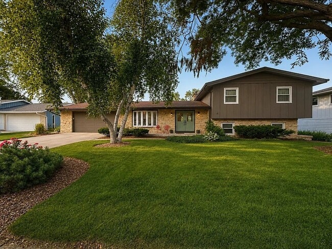 5321 Comanche Way