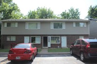 Colonial East Apartments in Carbondale, IL - Building Photo - Building Photo