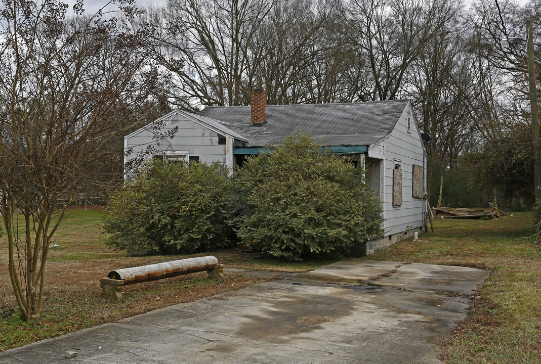 1305 Jay Ave in Gastonia, NC - Building Photo