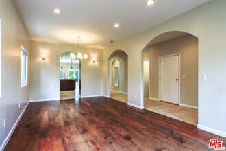 2210 Manning Ave in Los Angeles, CA - Building Photo - Building Photo