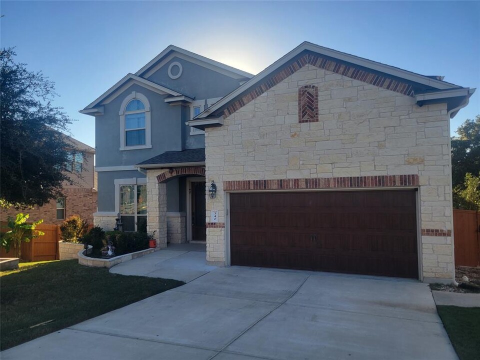 340 Cross Timbers Dr in Georgetown, TX - Foto de edificio