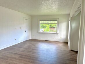 204-208-208 N Emerson St in Portland, OR - Building Photo - Building Photo