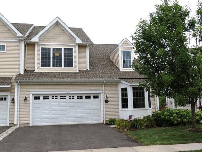 20 Harlow Dr in Newington, CT - Building Photo - Building Photo