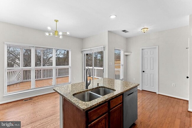 20905 Sandstone Square