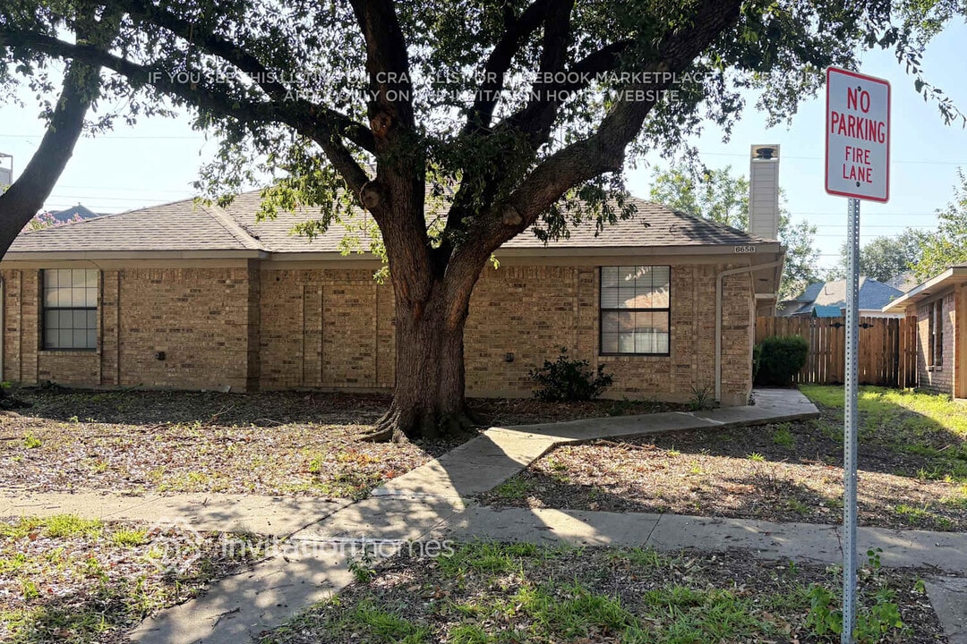 8658 Holly St in Frisco, TX - Building Photo