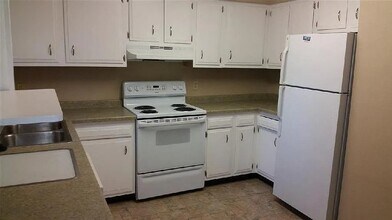 6422 Offshore Dr in Madison, WI - Building Photo - Building Photo