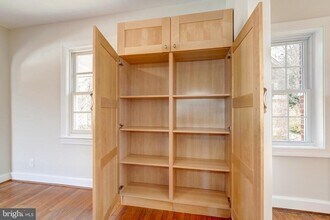 4607 N Carlin Springs Rd in Arlington, VA - Building Photo - Building Photo