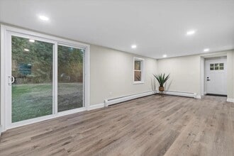 954 Goffstown Rd in Manchester, NH - Building Photo - Building Photo