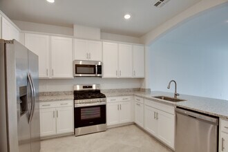 5512 Sapphire Stone Cv in Bradenton, FL - Building Photo - Building Photo