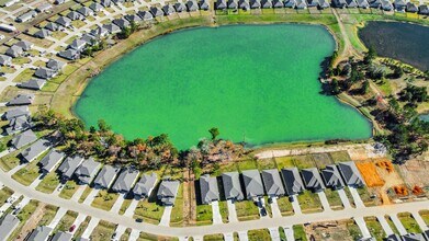 473 Shoreview Dr in Conroe, TX - Building Photo - Building Photo