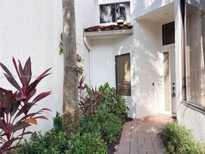 2530 Windsor Way Ct in Wellington, FL - Building Photo - Building Photo