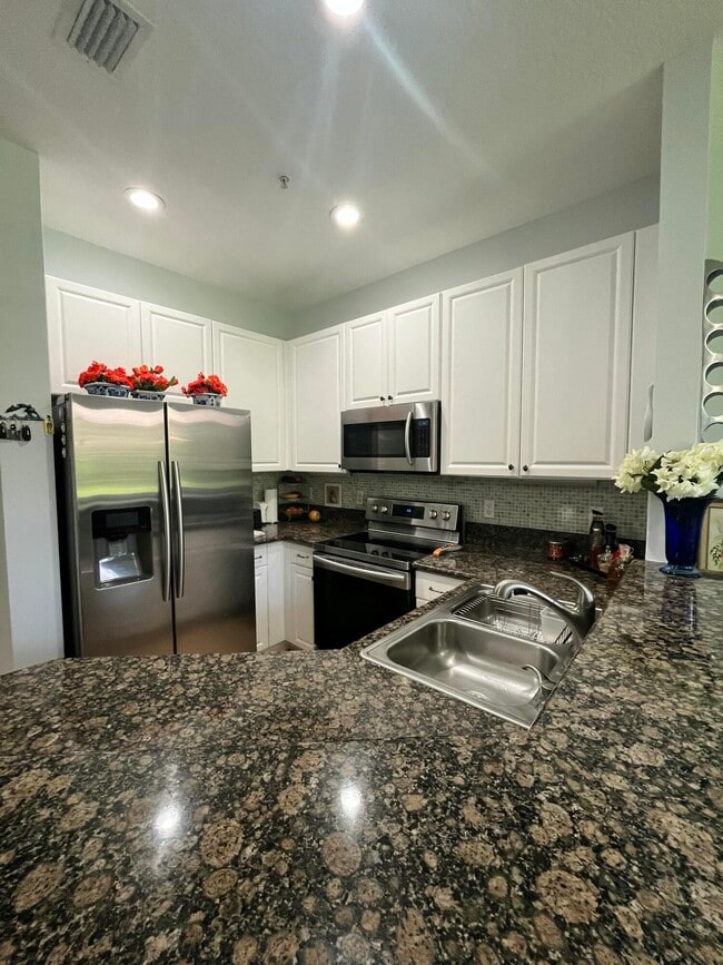 4281 Coventry Pointe Way in Lake Worth Beach, FL - Building Photo - Building Photo