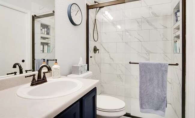 4911 Copen Dr in Colorado Springs, CO - Foto de edificio - Building Photo