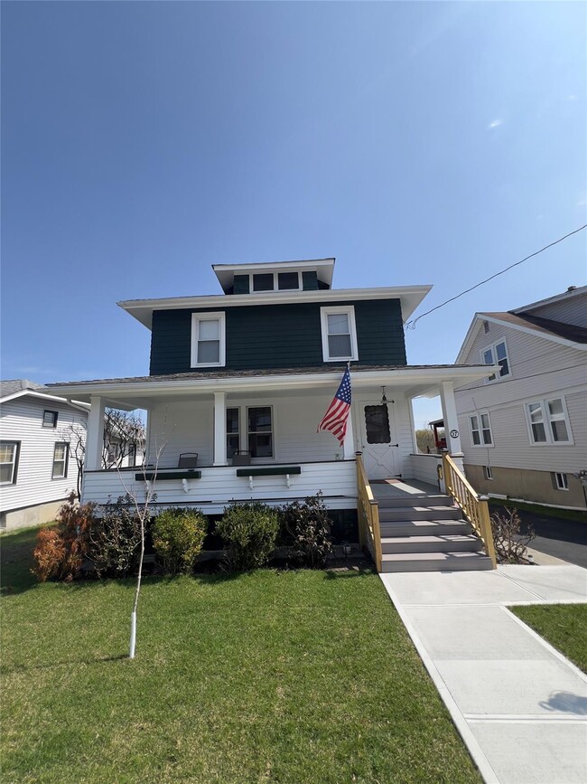 37 Columbia Ave in Middletown, NY - Building Photo - Building Photo