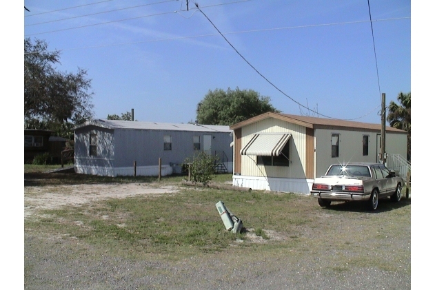 Englewood Mobile Home Park in Gibsonton, FL - Building Photo - Building Photo