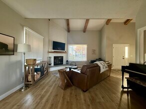 2305 S 165th St in Omaha, NE - Building Photo - Building Photo