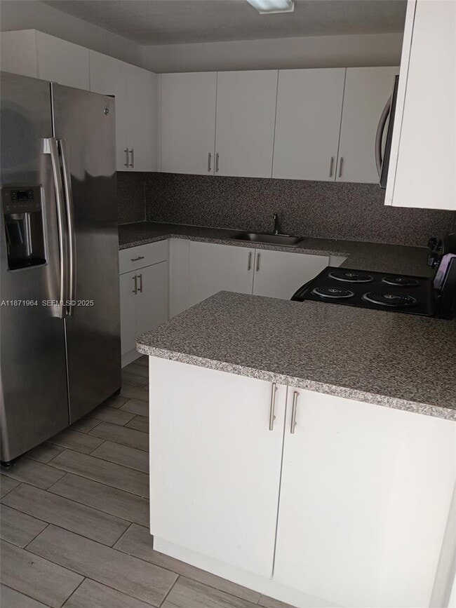 property at 550 SW 115th Ave