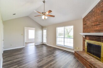 4630 Chadwell Cove in Millington, TN - Foto de edificio - Building Photo