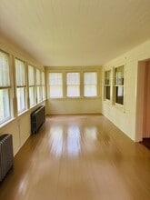 68-0 1 Wheatley Rd in Old Westbury, NY - Foto de edificio - Building Photo