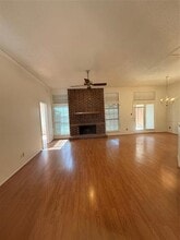 5210 Manhassett Dr in Arlington, TX - Building Photo - Building Photo