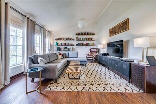 2910 Blue Ridge Ln in Garland, TX - Building Photo