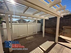 2990 E Riverside Dr in Saint George, UT - Foto de edificio - Building Photo