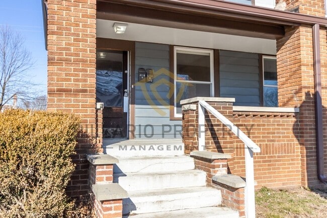 4114 E Washington St in Indianapolis, IN - Building Photo - Building Photo