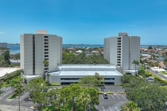 Pelican Bay Condominiums B in Gulfport, FL - Building Photo - Building Photo