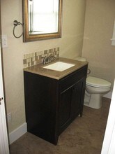 317 S Walnut St, Unit 2 in Ottawa, KS - Building Photo - Building Photo