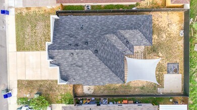 905 Rotonda Ln in Laredo, TX - Building Photo - Building Photo