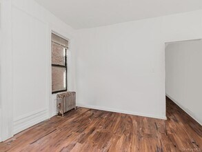 30 Macombs Pl in New York, NY - Building Photo - Building Photo