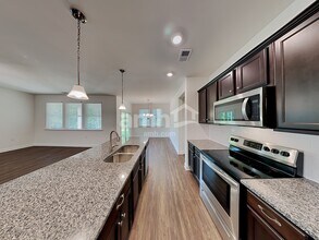 437 Tributary Ln in Holly Springs, GA - Building Photo - Building Photo