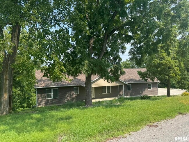 property at 18 Elmwood Dr