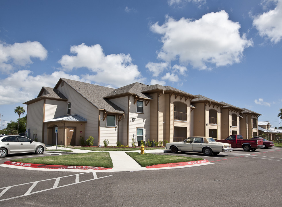 Lulac Hacienda Apartments in Corpus Christi, TX - Building Photo