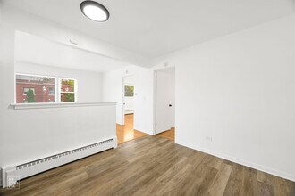 2100 Lombard Ave in Berwyn, IL - Building Photo - Building Photo