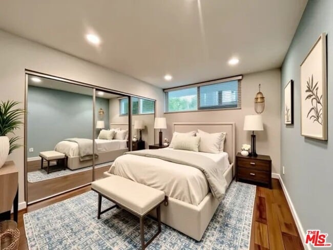 1920 Hillcrest Rd in Los Angeles, CA - Building Photo - Building Photo