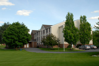 Village Garden Apartments in Lititz, PA - Building Photo - Building Photo