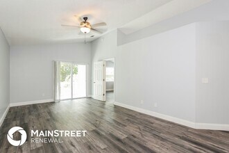 2520 Townsquare Dr in Jacksonville, FL - Building Photo - Building Photo