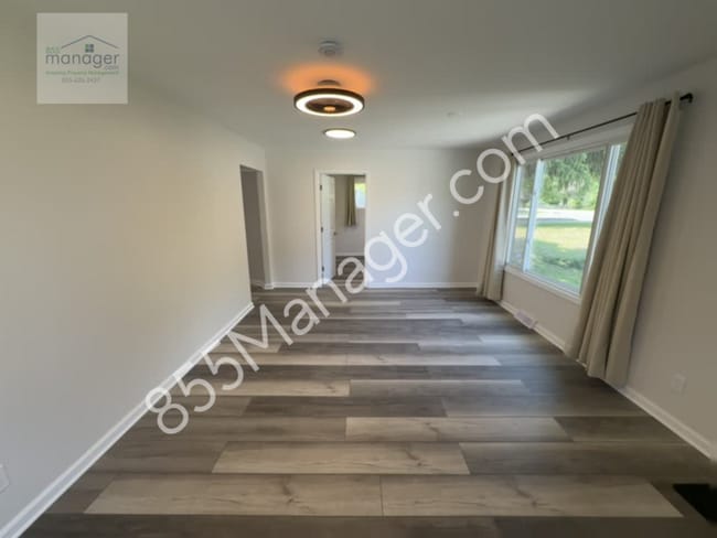 359 Lochaven Rd in Waterford Township, MI - Building Photo - Building Photo