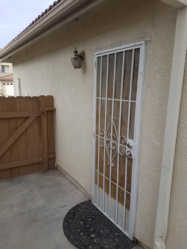 521 Island Breeze Ln, Unit Furnished studio with uti