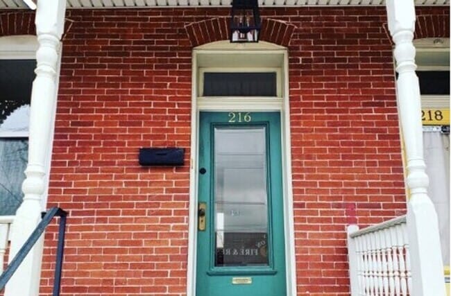 216 W Broadway in Red Lion, PA - Building Photo - Building Photo