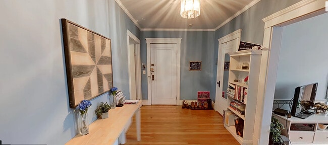 34 Chiswick Rd, Unit 9