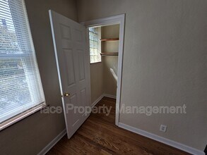 5247 Pernod Ave in St. Louis, MO - Building Photo - Building Photo