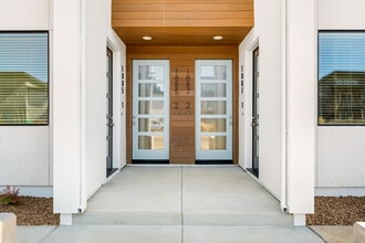 1883 Notre Dame Blvd in Chico, CA - Foto de edificio - Building Photo