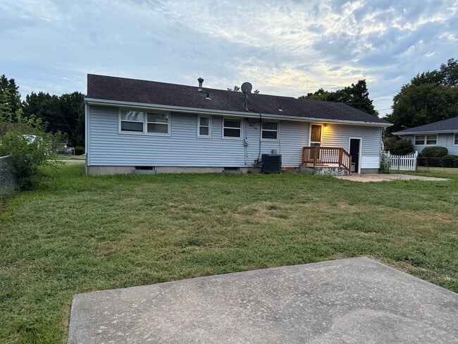 255 Jeanette Dr in Florissant, MO - Building Photo - Building Photo