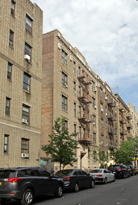 558 W 189th St in New York, NY - Building Photo