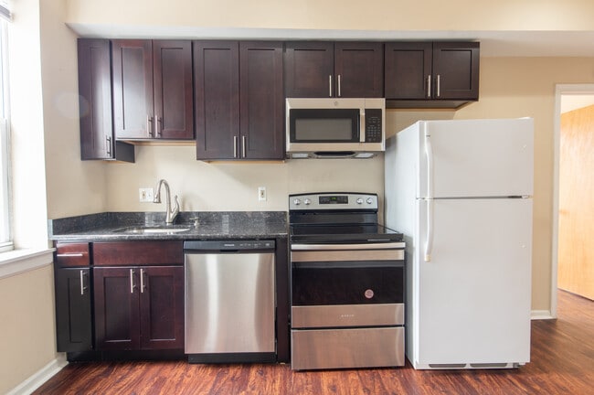 2332 Frankford Ave, Unit 2f