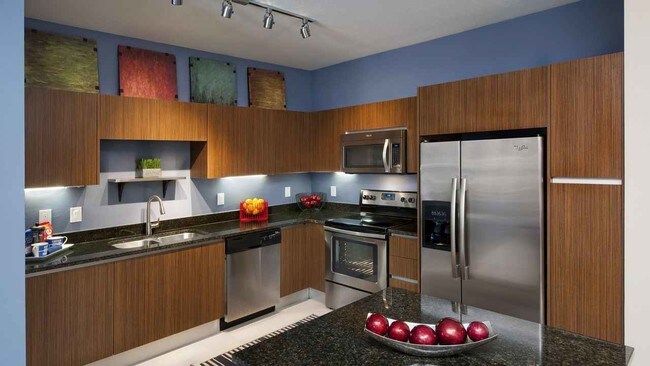 Pierhouse at Channelside in Tampa, FL - Building Photo - Building Photo